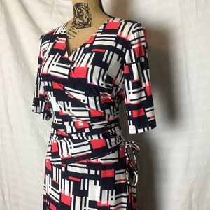 Jones Studio Dresses - Jones Studio graphic print faux wrap dress Jones Studio Dresses - Jones Studio graphic print faux wrap dress